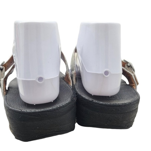 Fit Flop Sandals, Goldtone - Picture 6 of 8